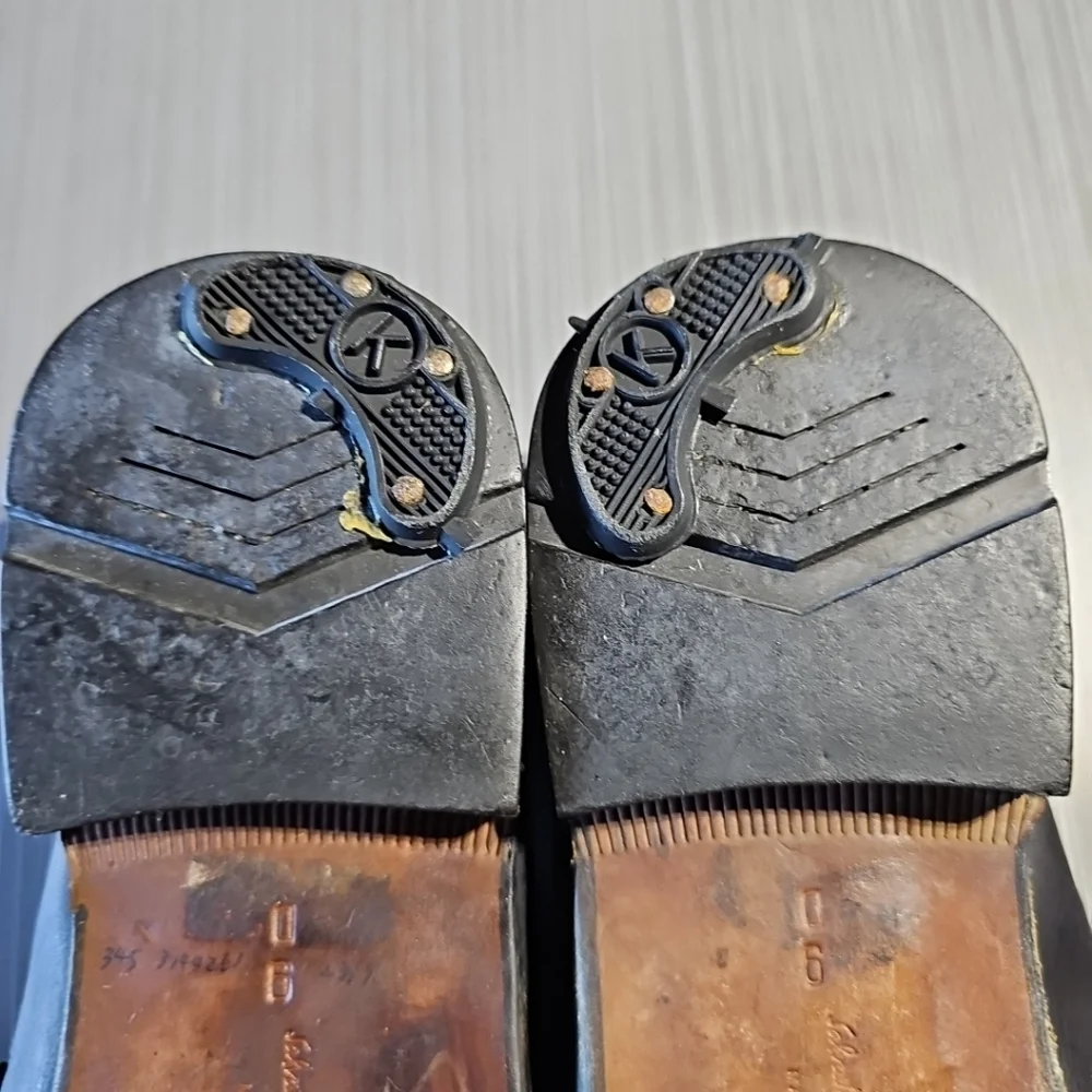 Salvatore Ferragamo Black Leather Loafers Buckle Strap Men's 9D Good‎ Condition